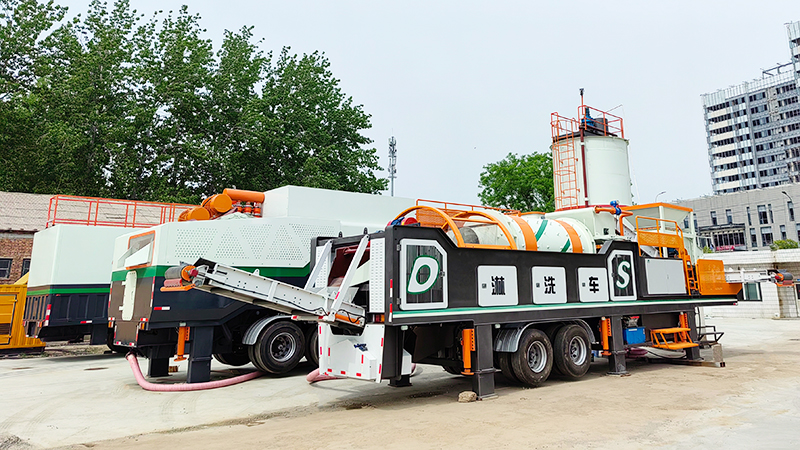 國內(nèi)首臺套移動式土壤淋洗修復(fù)裝備.jpg 國內(nèi)首臺套移動式土壤淋洗修復(fù)裝備