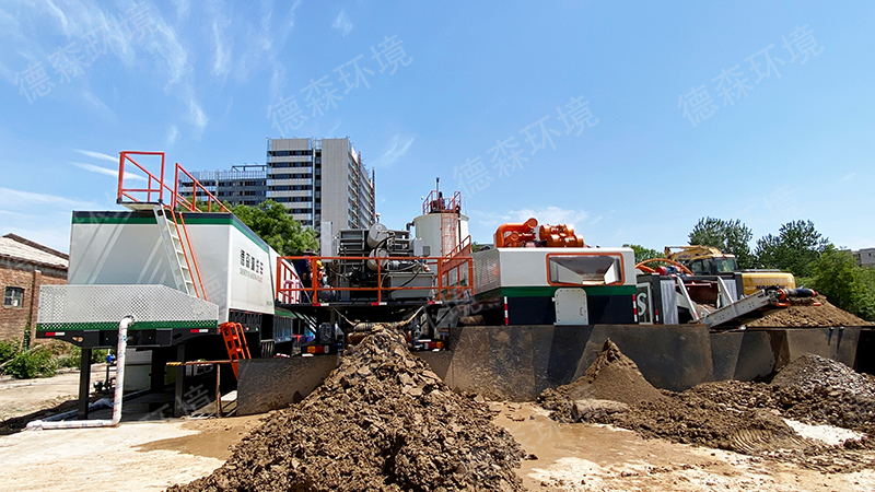 移動(dòng)式土壤淋洗修復(fù)系列裝備--德森淋洗車 移動(dòng)式土壤淋洗修復(fù)系列裝備